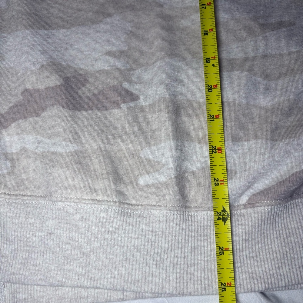 American Eagle Womens Camo Sweatshirt Size XS - Picture 6 of 7